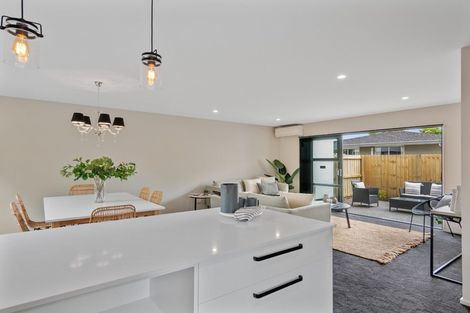 Photo of property in 2/90 Bishop Street, St Albans, Christchurch, 8014