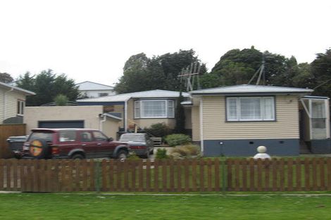 Photo of property in 16 Read Street, Levin, 5510