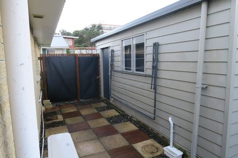 Photo of property in 36 Duchess Place, Maupuia, Wellington, 6022