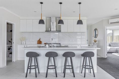 Photo of property in 6 Hehan Close, Cambridge, 3434