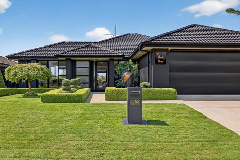 Photo of property in 52 Carrington Drive, Papamoa Beach, Papamoa, 3118