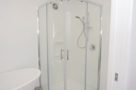 Photo of property in 11 Kotare Street, Waikanae, 5036