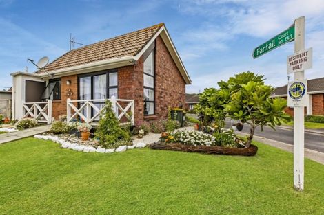 Photo of property in 1 Fantail Court, Orewa, 0931