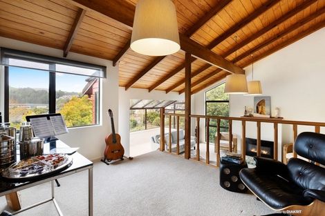 Photo of property in 8 Burbank Crescent, Churton Park, Wellington, 6037