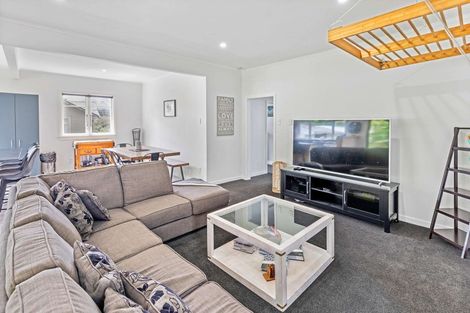 Photo of property in 25 Goldfinch Street, Taihape, 4720