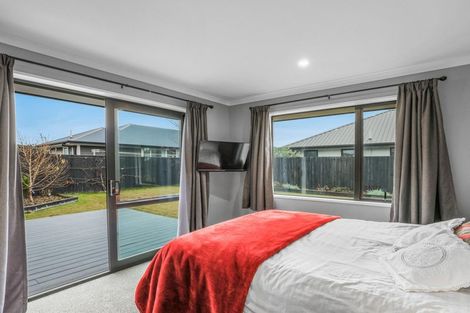 Photo of property in 4 Catchpole Place, Woodend, 7610