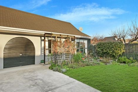 Photo of property in 2/3 Wanstead Place, Woolston, Christchurch, 8062