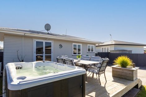 Photo of property in 69 Masefield Avenue, Maraenui, Napier, 4110