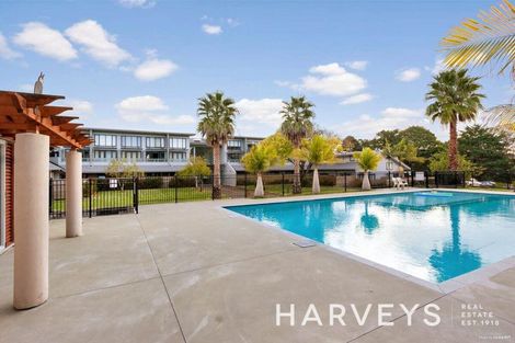 Photo of property in 24a/30 Westward Ho, Glen Eden, Auckland, 0602