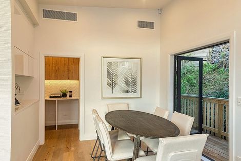 Photo of property in 15a Sadgrove Terrace, Mount Albert, Auckland, 1025