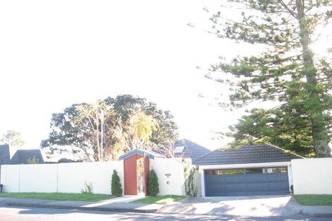 Photo of property in 33b Bleakhouse Road, Howick, Auckland, 2014