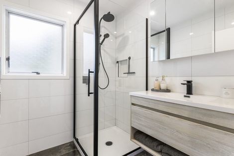 Photo of property in 26 Mirrabooka Avenue, Botany Downs, Auckland, 2010