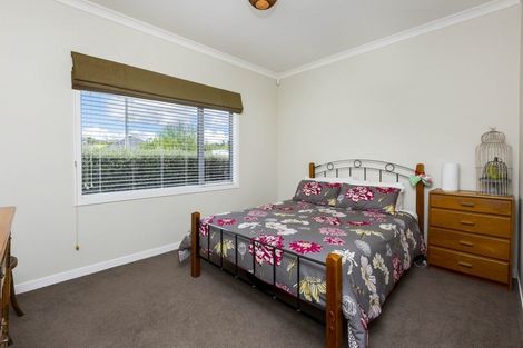 Photo of property in 21 Pempsey Street, Silverstream, Upper Hutt, 5019
