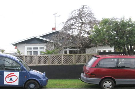 Photo of property in 385 Devonport Road, Tauranga South, Tauranga, 3112