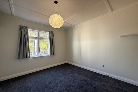 Photo of property in 8 Moffitt Street, Vogeltown, Wellington, 6021