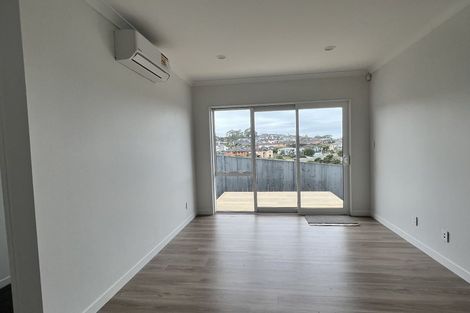 Photo of property in 23 Richard Hill Close, Fairview Heights, Auckland, 0632