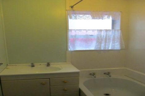 Photo of property in 1 Yates Street, Otaki Beach, Otaki, 5512