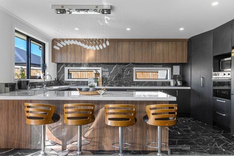 Photo of property in 21 Blue Jacket Drive, Halswell, Christchurch, 8025