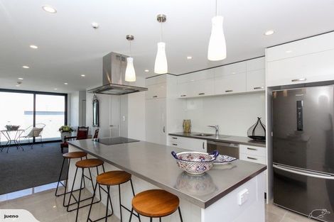 Photo of property in 8/86 Hurlstone Drive, Waiwhakaiho, New Plymouth, 4312