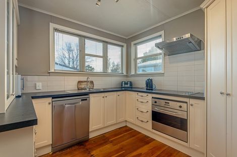 Photo of property in 3 Ilford Place, Awapuni, Palmerston North, 4412