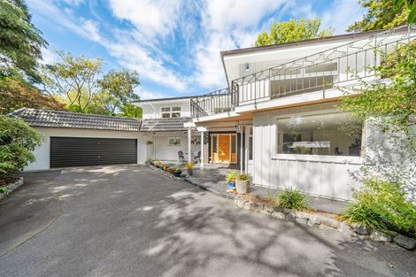 Photo of property in 32 Chatsworth Road, Silverstream, Upper Hutt, 5019