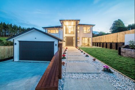 Photo of property in 13 Paitry Place, Swanson, Auckland, 0614