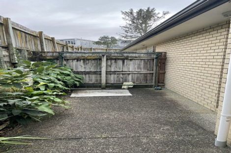 Photo of property in 3 Trelawn Place, Cockle Bay, Auckland, 2014