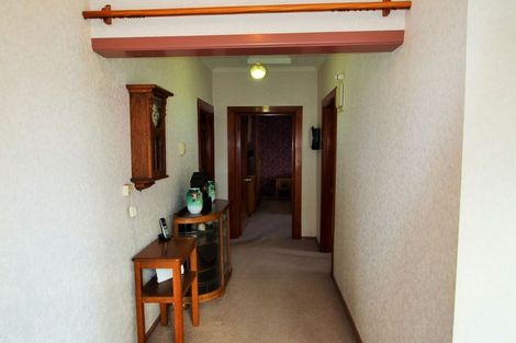 Photo of property in 17 Towey Street, Holmes Hill, Oamaru, 9401