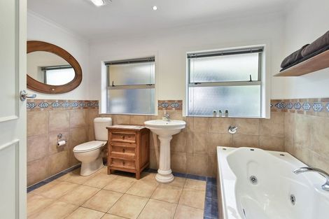 Photo of property in 13 Omana Road, Papatoetoe, Auckland, 2025