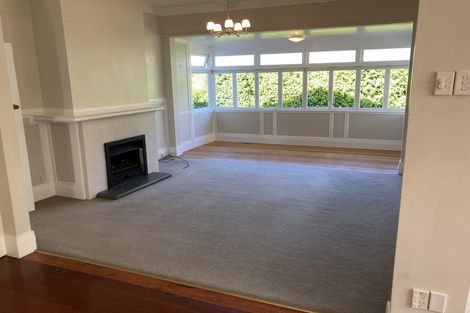 Photo of property in 1/46 Old Lake Road, Narrow Neck, Auckland, 0624