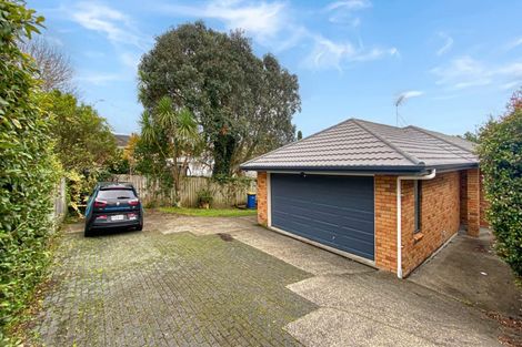 Photo of property in 36a Divich Avenue, Te Atatu South, Auckland, 0610