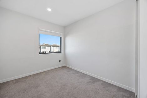 Photo of property in 20 Meritage Lane, Te Atatu South, Auckland, 0610