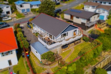 Photo of property in 19 Brora Crescent, Papakowhai, Porirua, 5024