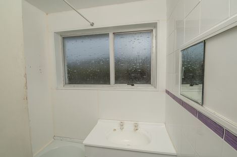 Photo of property in 27 Bayswater Crescent, Bromley, Christchurch, 8062