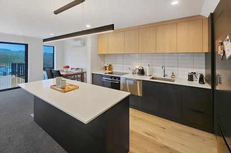 Photo of property in 44 Oakum Road, Whitby, Porirua, 5024