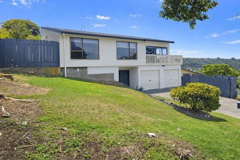 Photo of property in 18 Mercury Way, Whitby, Porirua, 5024