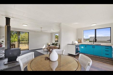 Photo of property in 41 Sunline Place, Ngongotaha, Rotorua, 3010