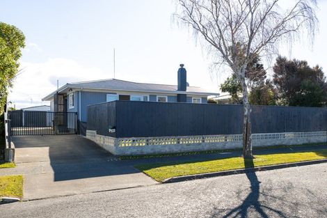Photo of property in 33 Norwich Crescent, Tamatea, Napier, 4112