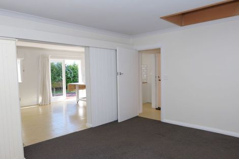 Photo of property in 16 Renown Road, Raumati South, Paraparaumu, 5032
