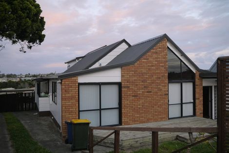 Photo of property in 104 Becroft Drive, Forrest Hill, Auckland, 0620