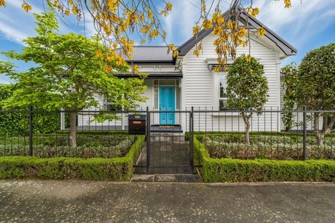 Photo of property in 135 Packe Street, Edgeware, Christchurch, 8013
