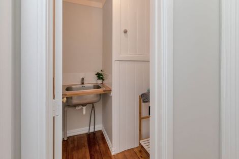 Photo of property in 22 Third Avenue, Avenues, Whangarei, 0110