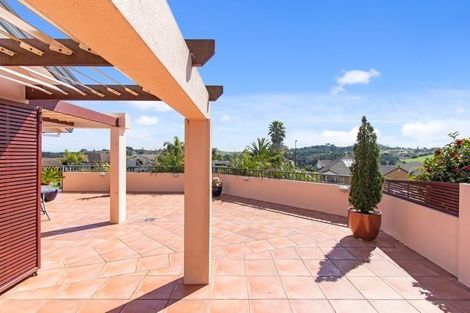 Photo of property in 9 Lamia Place, The Gardens, Auckland, 2105