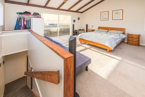 Photo of property in 28 Miro Street, Castlecliff, Whanganui, 4501