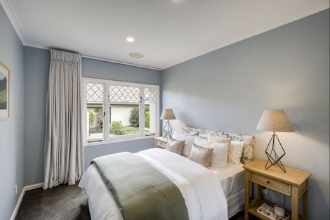 Photo of property in 44 Busby Hill, Havelock North, 4130