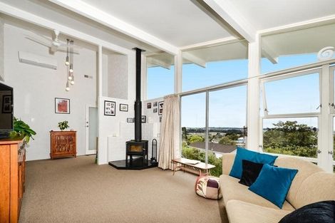 Photo of property in 22 Keegan Drive, Massey, Auckland, 0614