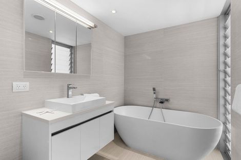 Photo of property in 4 Breadalbane Place, Langs Beach, Waipu, 0582