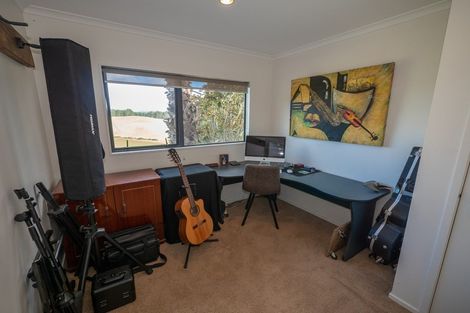 Photo of property in 59 Spicer Road, Cable Bay, 0420