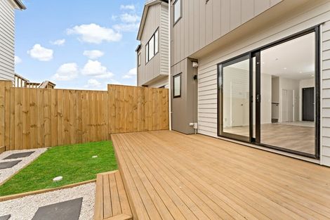 Photo of property in 26 Whare Kauri Road, Papakura, 2110