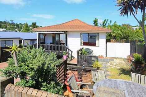 Photo of property in 188 Solar Road, Glen Eden, Auckland, 0602